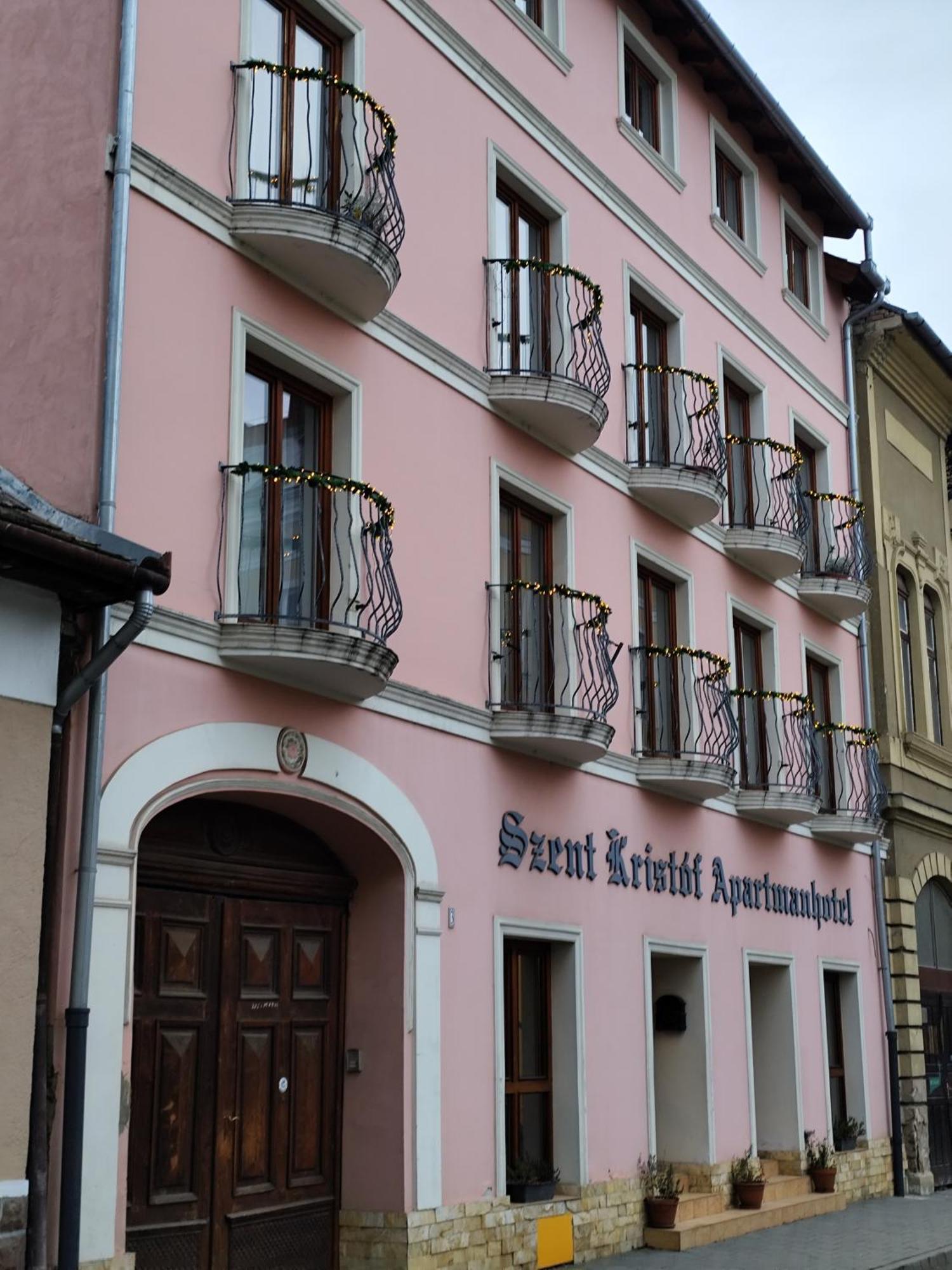 Aparthotel Szent Kristof *